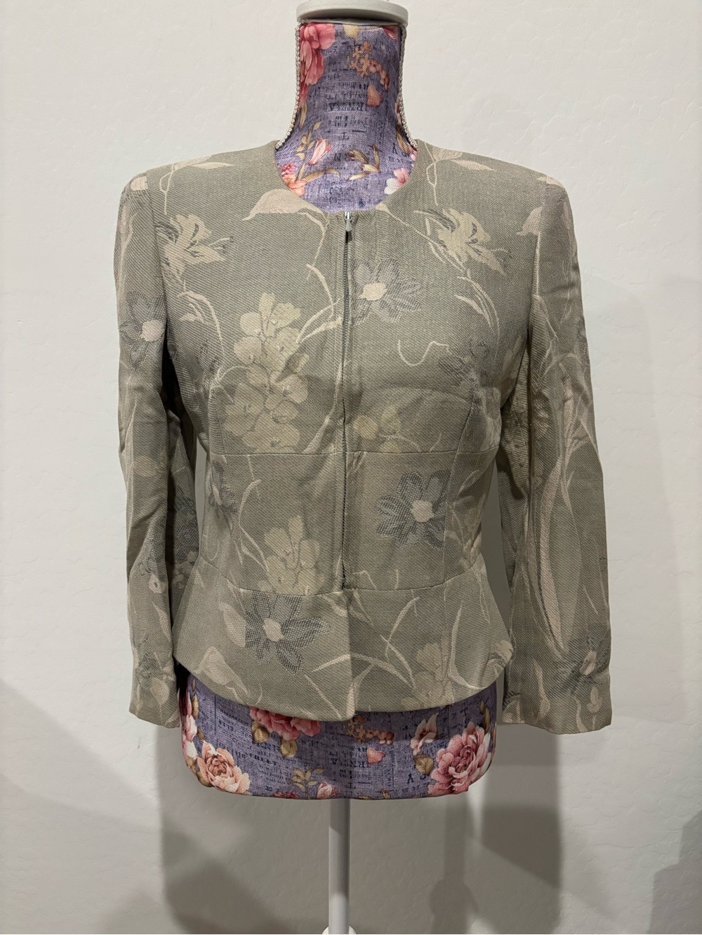 Giorgio Armani Women's Floral Pattern Zip-Front Jacket